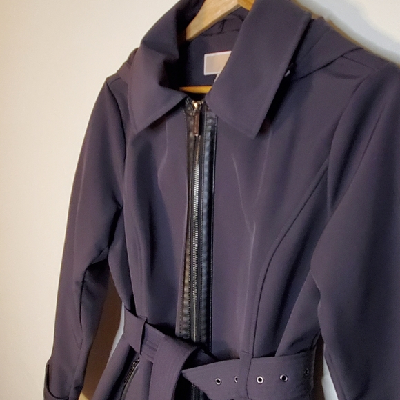 Michael Kors Smokey Gray Zip-Up Belted Jacket with Removable Hood - Picture 11 of 15